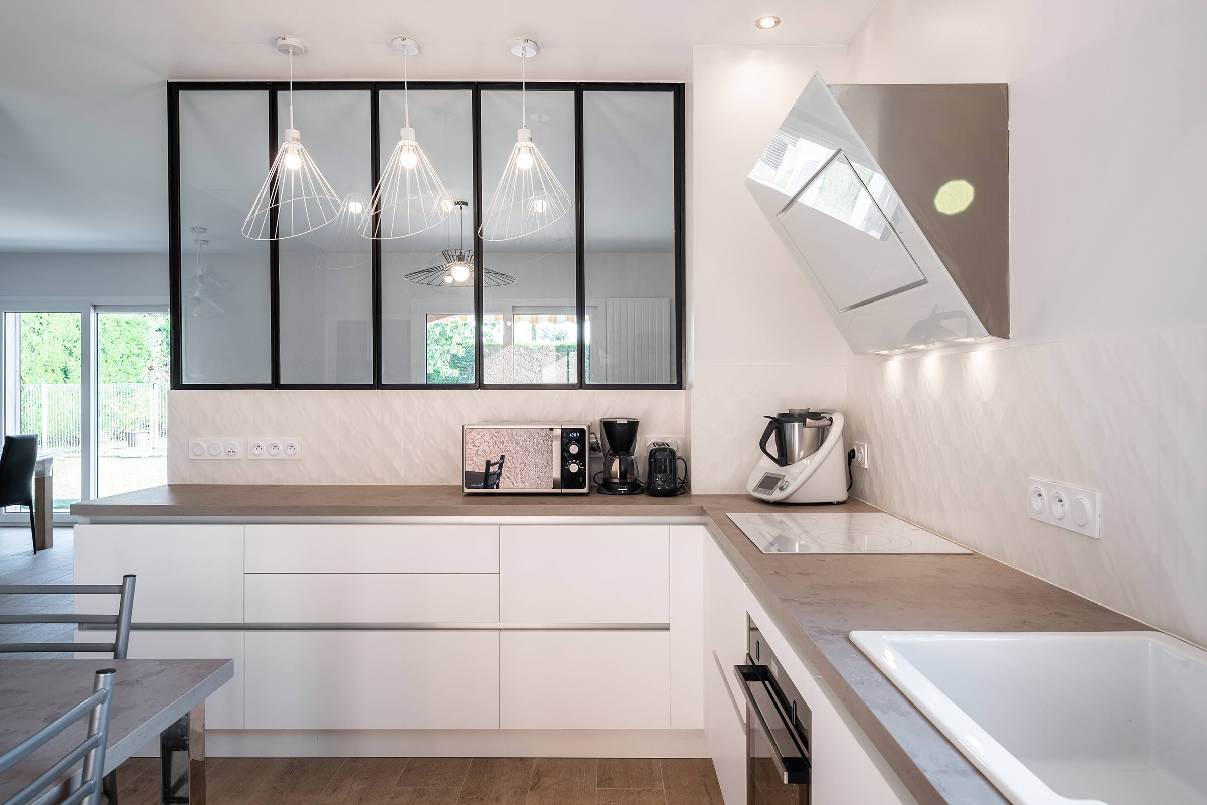 Rénovation d'une cuisine et verrière à Toussieux